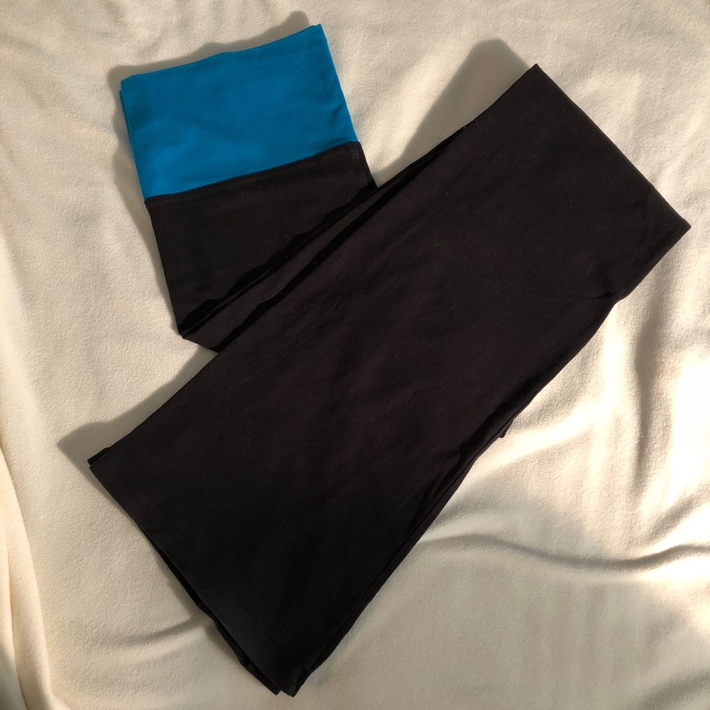 Victoria’s Secret yoga pants
